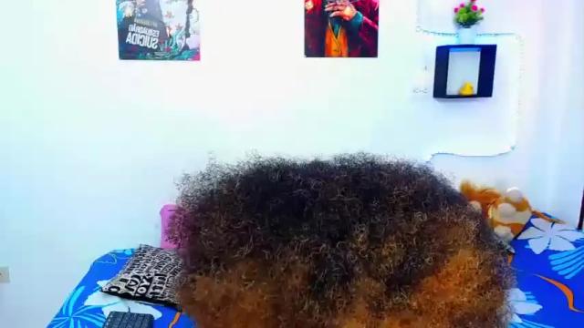 Image 11 of yadhi_deif Stream on Chaturbate on 18 months ago