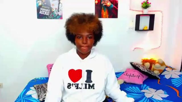 Image 2 of yadhi_deif Stream on Chaturbate on 18 months ago