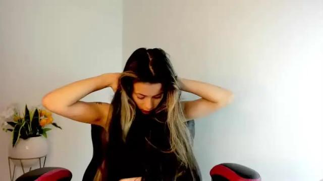 Image 7 of yadira_furlan_ Stream on Chaturbate on 14 months ago