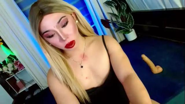 Image 12 of yan2xcumsalotxx Stream on Chaturbate on 1 month ago
