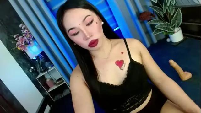 Image 4 of yan2xcumsalotxx Stream on Chaturbate on 19 days ago