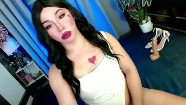 Image 11 of yan2xcumsalotxx Stream on Chaturbate on 7 days ago
