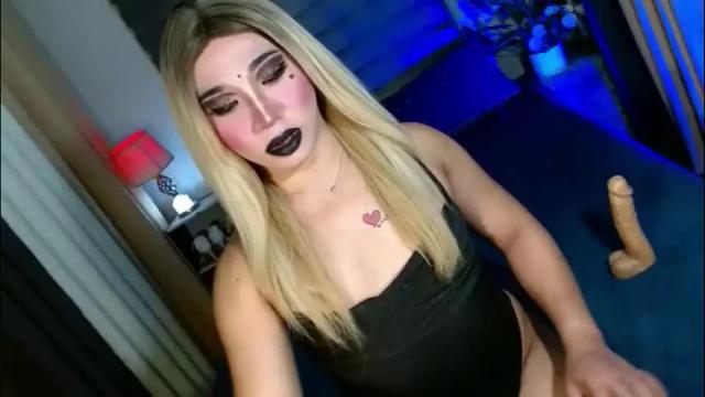 Image 10 of yan2xcumsalotxx Stream on Chaturbate on 1 month ago