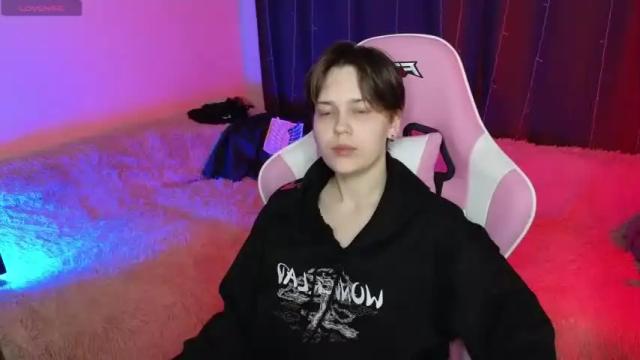 Thumbnail 2, yang10_4's Stream at Chaturbate, 14 months ago
