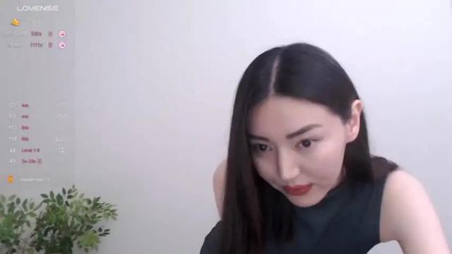 Image 4 of yanimuse Stream on Chaturbate on 16 months ago
