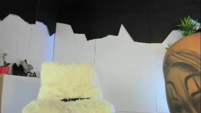 Image 2 of yannajeen Stream on Chaturbate on 25 days ago