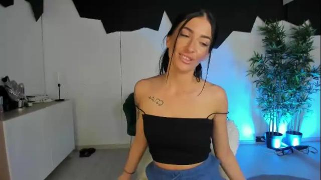 Image 10 of yannajeen Stream on Chaturbate on 19 days ago