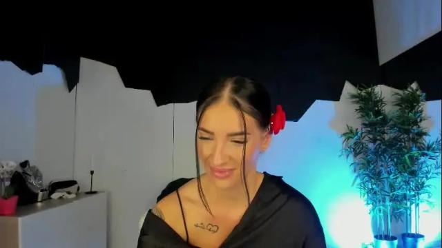 Image 3 of yannajeen Stream on Chaturbate on 15 days ago