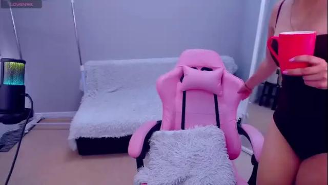 Image 7 of yannanoel Stream on Chaturbate on 2 months ago