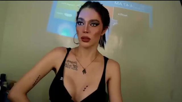 Image 10 of yanniegarcia Stream on Chaturbate on 5 months ago