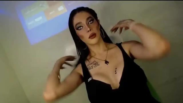 Image 2 of yanniegarcia Stream on Chaturbate on 5 months ago