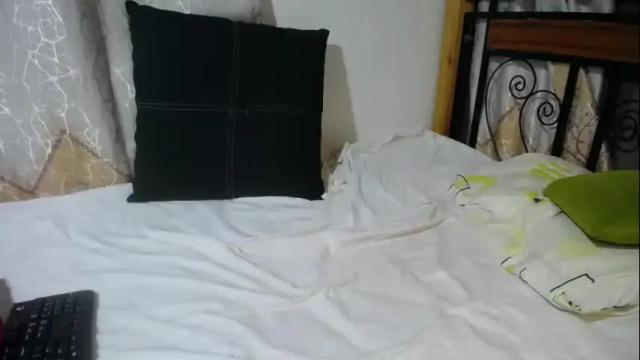 Image 2 of yarah_ Stream on Chaturbate on 1 month ago
