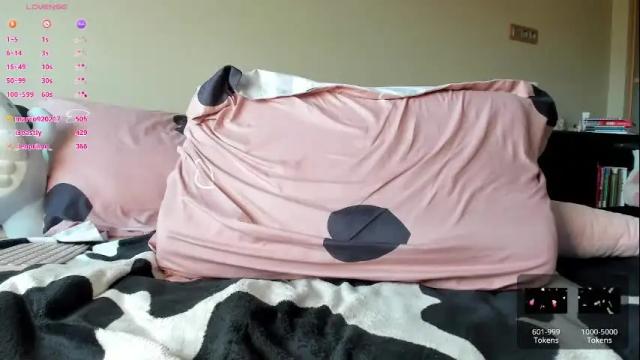 Image 7 of yaraliebe Stream on Chaturbate on 1 month ago