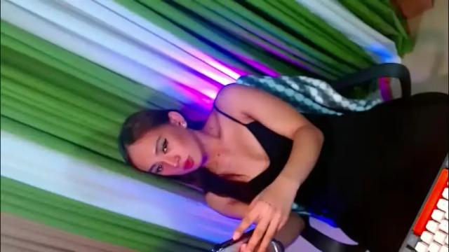 Image 2 of yasii19 Stream on Chaturbate on 1 month ago