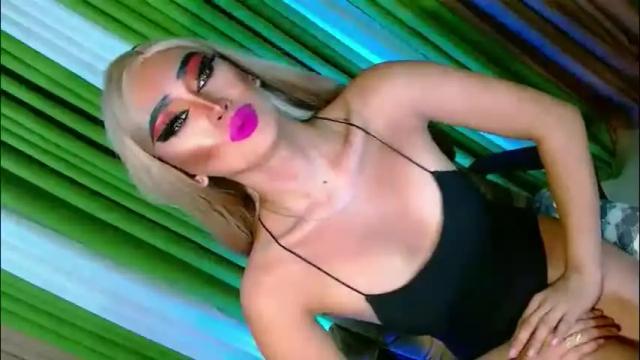 Image 2 of yasii19 Stream on Chaturbate on 24 days ago