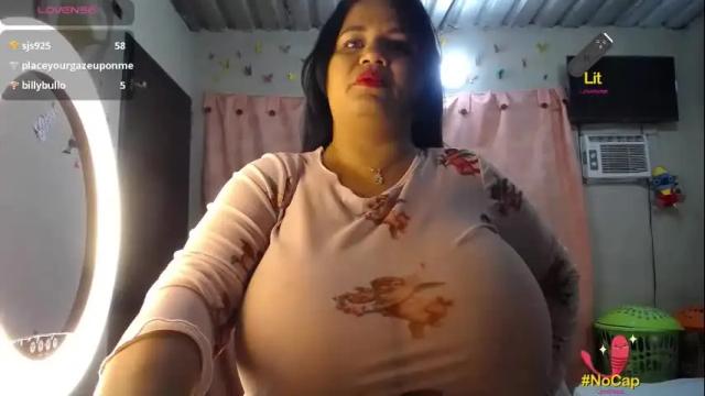 Image 11 of yasmin_bigtits Stream on Chaturbate on 1 month ago