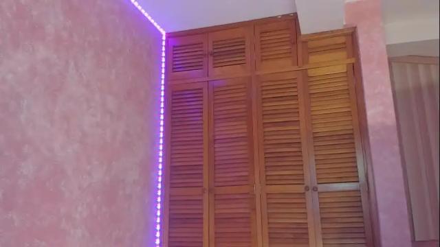 Image 3 of yasmin_chery Stream on Chaturbate on 1 month ago