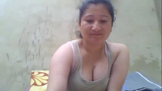 Image 4 of yasmin_hott Stream on Chaturbate on 22 months ago