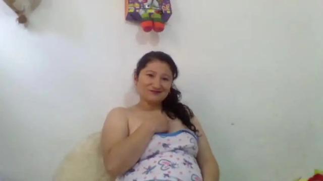 Image 11 of yasmin_hott Stream on Chaturbate on 22 months ago