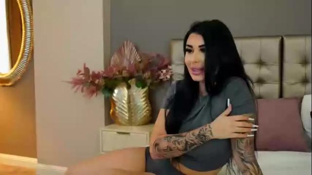 Image 12 of yasminafire Stream on Chaturbate on 1 month ago