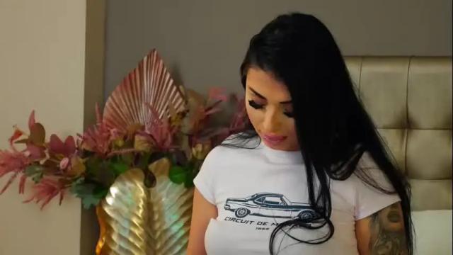 Image 8 of yasminafire Stream on Chaturbate on 1 month ago