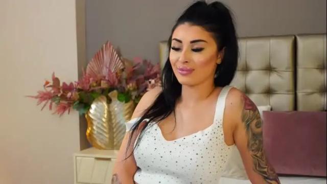 Image 7 of yasminafire Stream on Chaturbate on 1 month ago