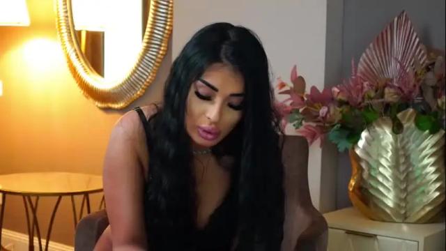 Image 4 of yasminafire Stream on Chaturbate on 8 days ago