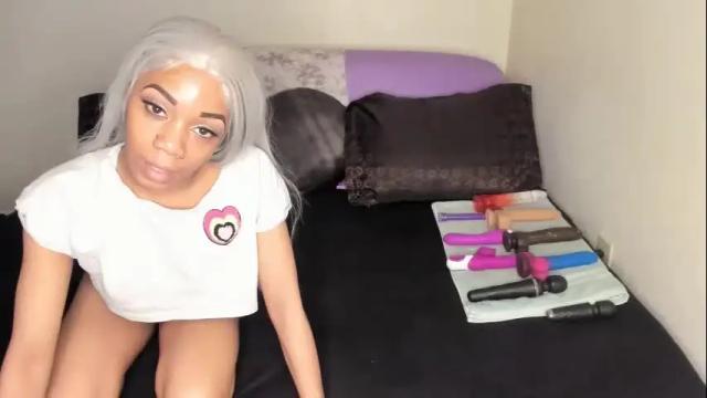 Image 2 of yasminayazzie Stream on Chaturbate on 14 months ago