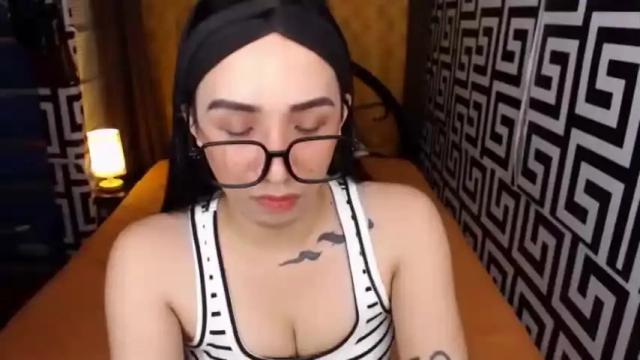 Image 4 of yassiered Stream on Chaturbate on 15 months ago