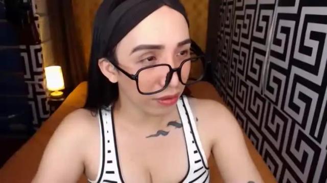 Image 6 of yassiered Stream on Chaturbate on 15 months ago