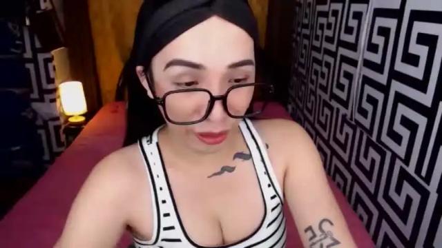 Image 4 of yassiered Stream on Chaturbate on 14 months ago