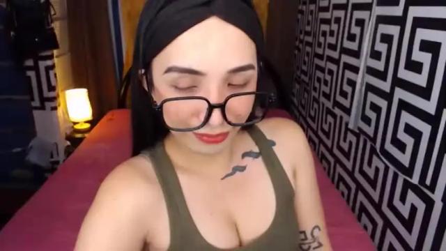 Image 2 of yassiered Stream on Chaturbate on 14 months ago