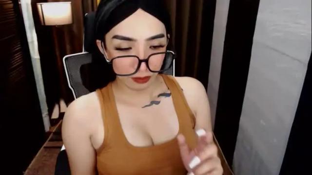 Image 4 of yassiered Stream on Chaturbate on 1 month ago