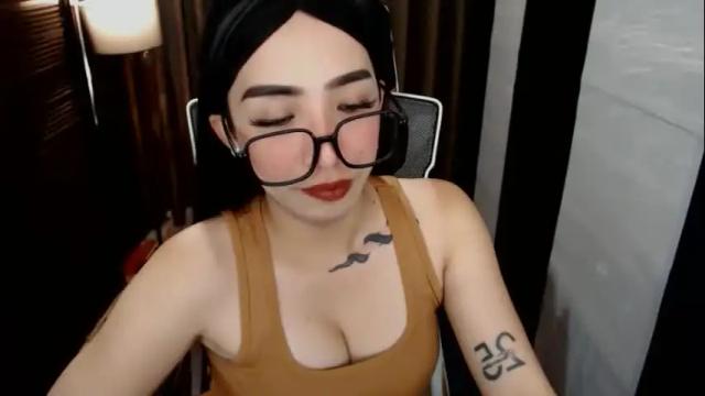 Image 6 of yassiered Stream on Chaturbate on 28 days ago