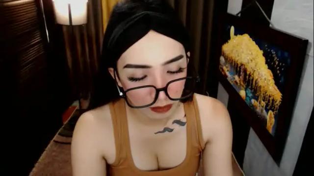 Image 3 of yassiered Stream on Chaturbate on 1 month ago