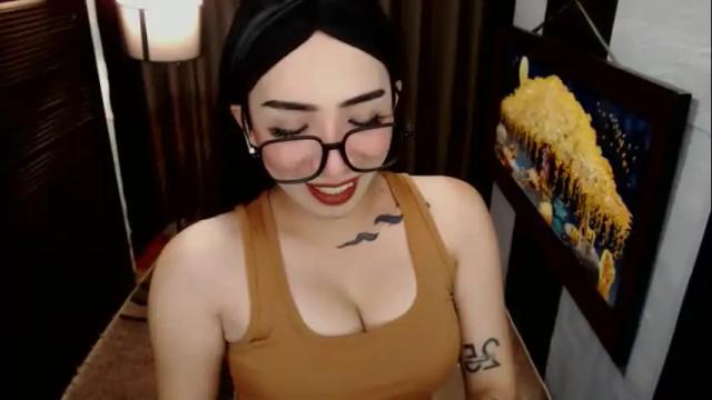Image 2 of yassiered Stream on Chaturbate on 11 days ago