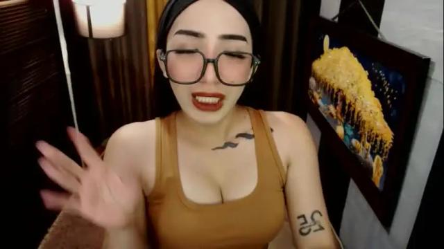 Image 4 of yassiered Stream on Chaturbate on 11 days ago