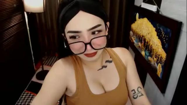 Image 4 of yassiered Stream on Chaturbate on 1 month ago