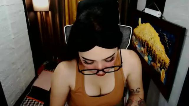 Image 3 of yassiered Stream on Chaturbate on 1 month ago