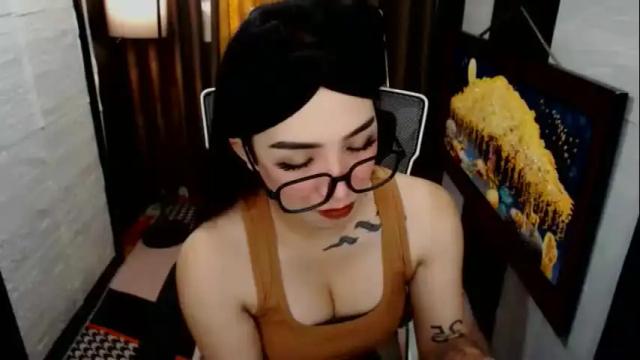 Image 8 of yassiered Stream on Chaturbate on 25 days ago