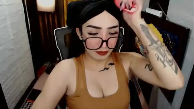 Image 10 of yassiered Stream on Chaturbate on 23 days ago