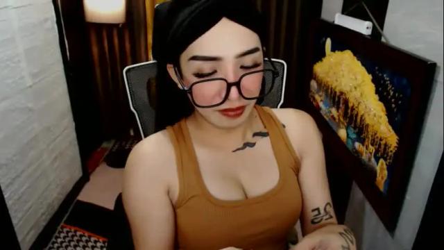 Image 10 of yassiered Stream on Chaturbate on 22 days ago