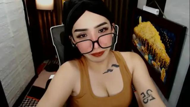 Image 4 of yassiered Stream on Chaturbate on 22 days ago