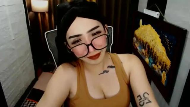 Image 4 of yassiered Stream on Chaturbate on 21 days ago