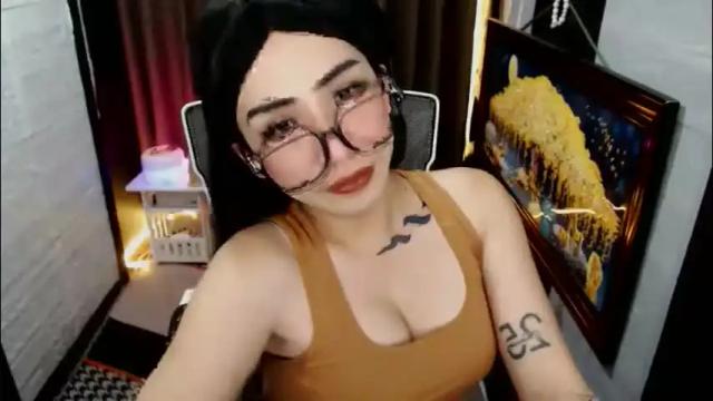 Image 4 of yassiered Stream on Chaturbate on 2 months ago