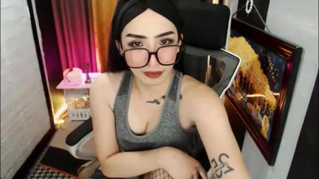 Image 3 of yassiered Stream on Chaturbate on 1 month ago