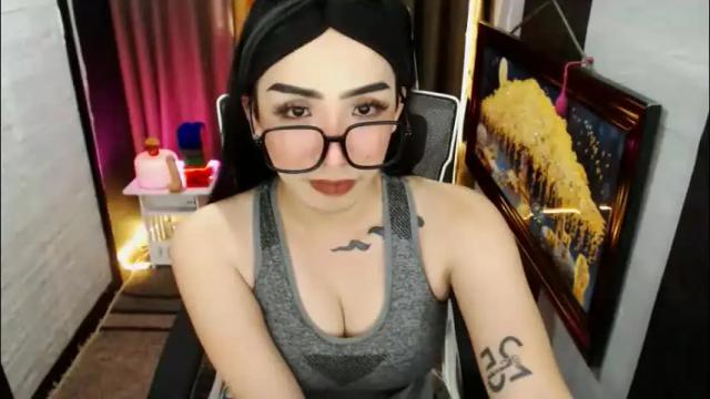Image 4 of yassiered Stream on Chaturbate on 27 days ago