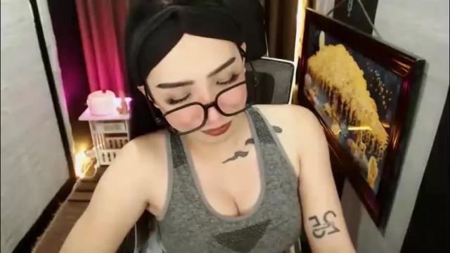 Image 2 of yassiered Stream on Chaturbate on 1 month ago