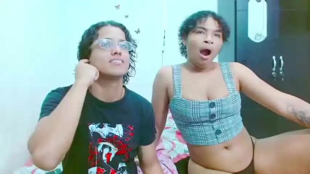 Image 3 of yassweet_and_bucky Stream on Chaturbate on 20 months ago