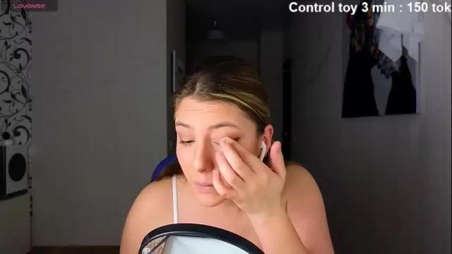 Image 6 of yasyaaa Stream on Chaturbate on 1 month ago